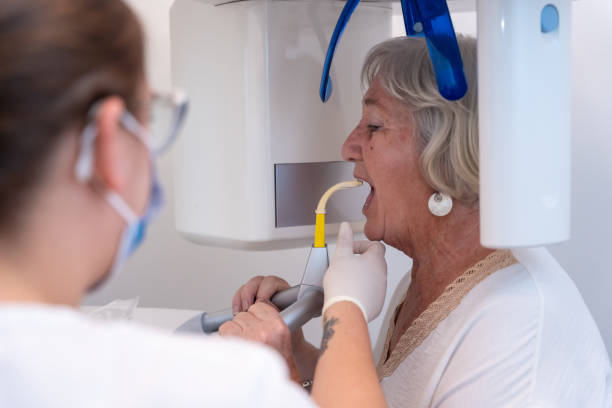 Best Emergency Tooth Extraction in Hannibal, MO